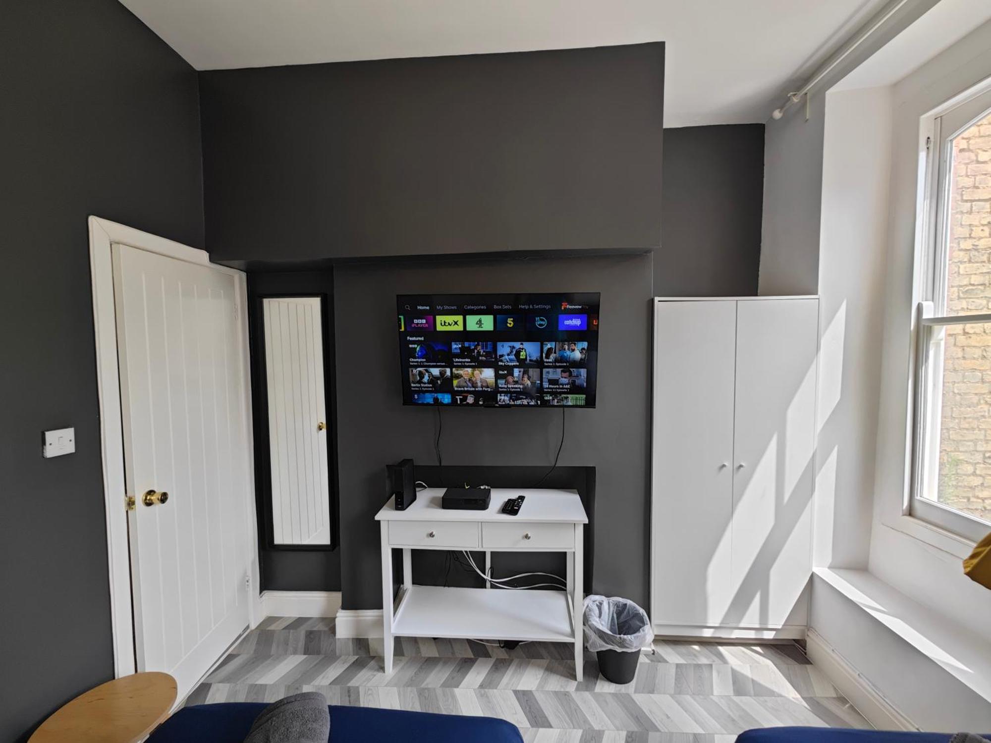 2 Bedroom 2 Bathroom Apartment In Old St - Shoreditch - Zone 1 Лондон Экстерьер фото