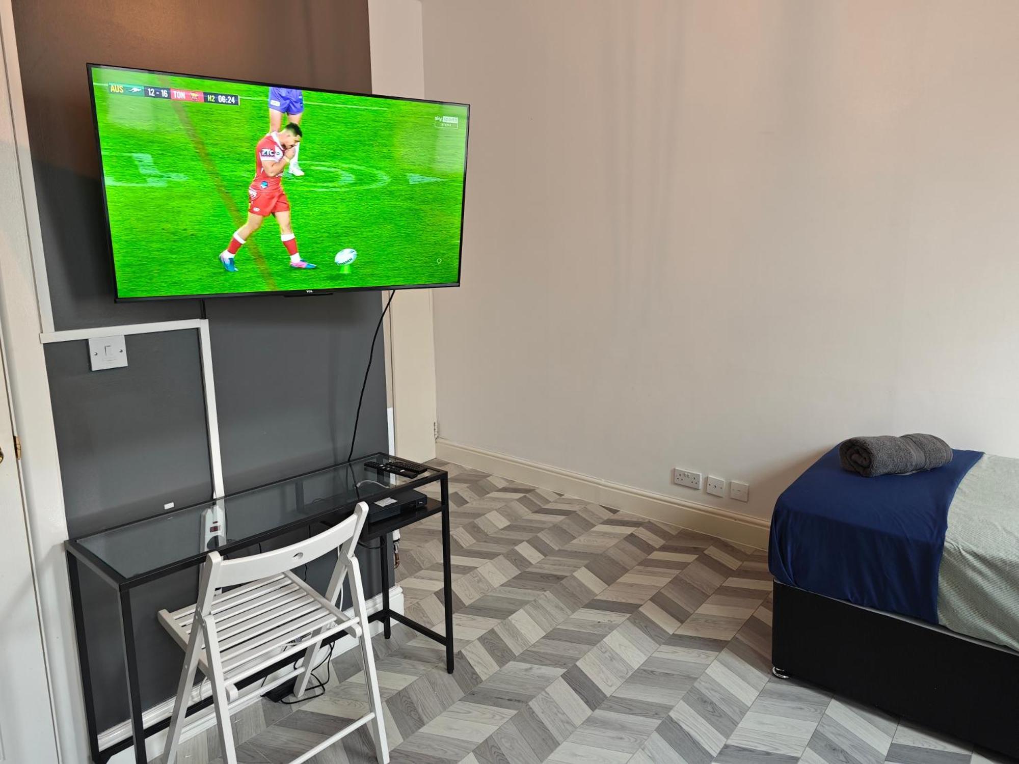2 Bedroom 2 Bathroom Apartment In Old St - Shoreditch - Zone 1 Лондон Экстерьер фото